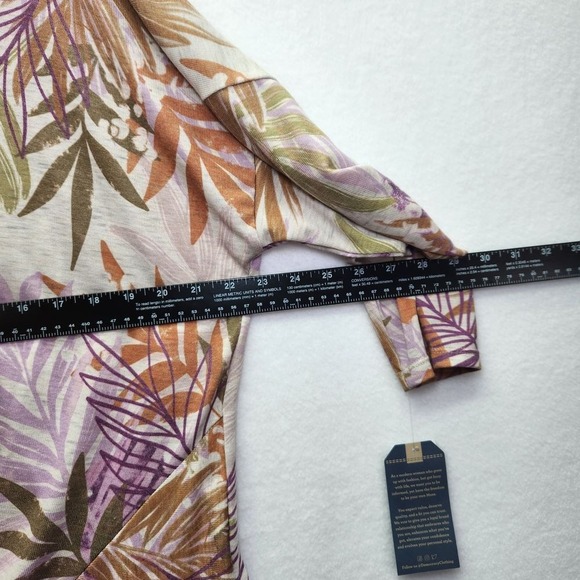 Democracy Top Womens 1X Tropical Palm Leaf 3/4 Sleeve Knit Twist Front Plus Size - Picture 8 of 10